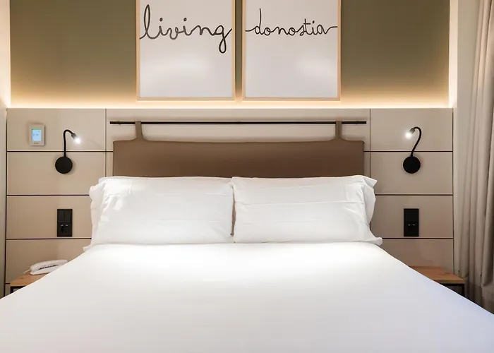 Leonardo Boutique Готель