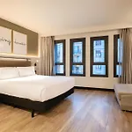 Leonardo Boutique 2*