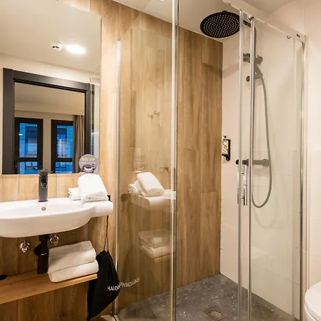 Hotel Leonardo Boutique 2*